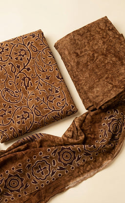Coffee Brown Georgette All-Over Layout Printed Un-Stritched Dress Material