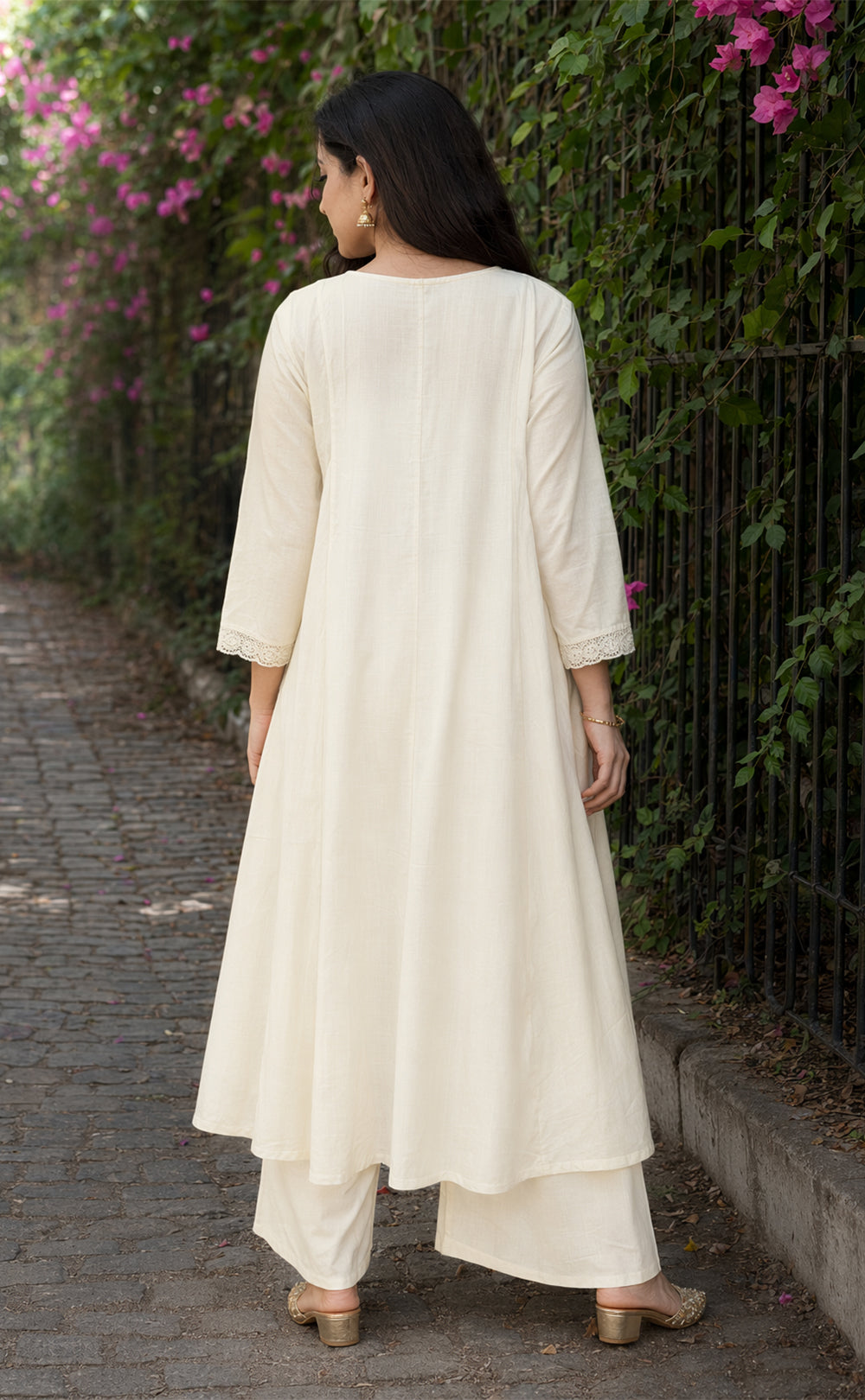 White Cotton Mirror Work Kurti Set