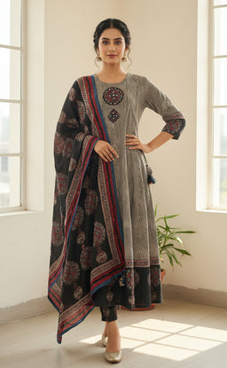 Black Cotton Applique Patch with Kalamkari Border print Long Kurti Set