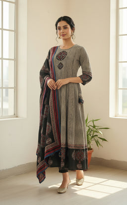 Black Cotton Applique Patch with Kalamkari Border print Long Kurti Set