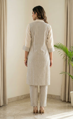Half-White Cotton Face line work Co-ord Set