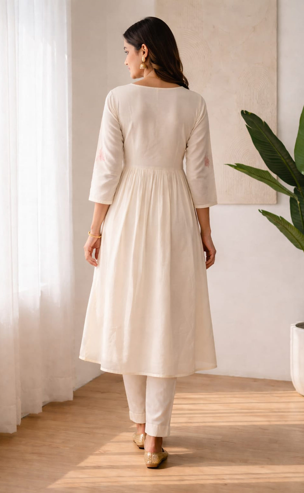 White Mal Chanderi thread work Ghera model kurti set with Brush paint dupatta