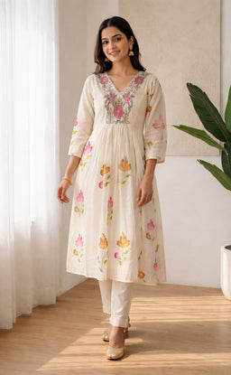 White Mal Chanderi thread work Ghera model kurti set with Brush paint dupatta