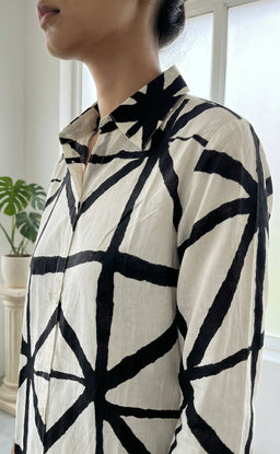 White Mul Cotton black printed Collar button Cord set