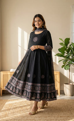 Black cotton Ghera kurti set with kanta neck work with kalamkari  printed dupatta