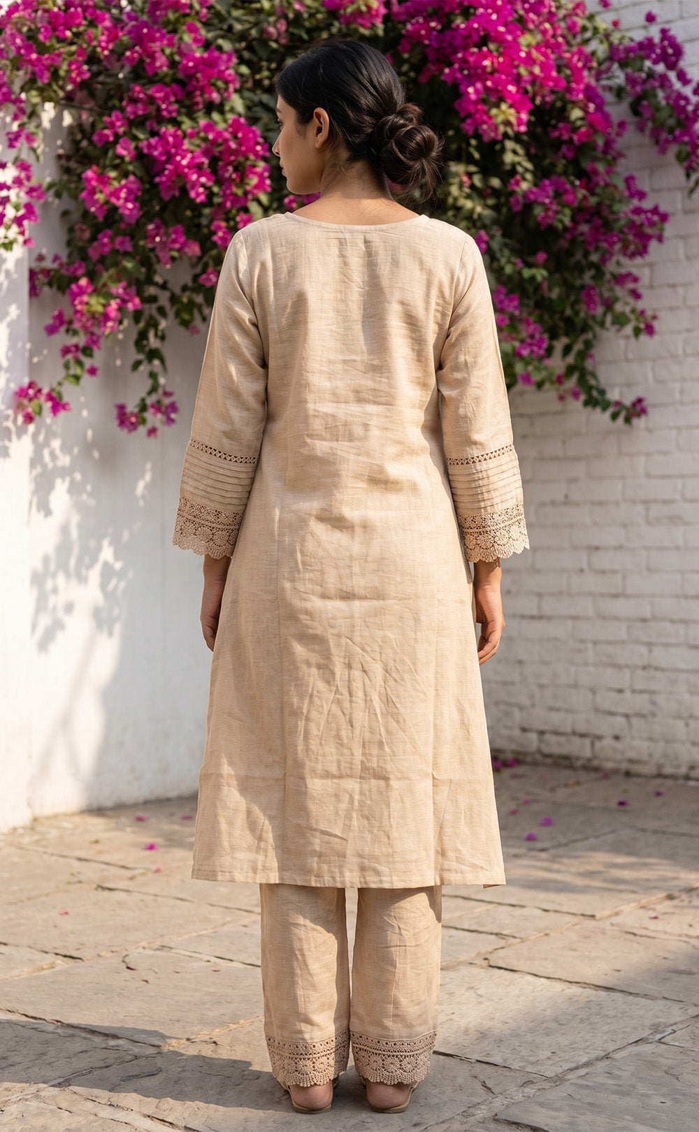 Cream Cotton Thread Work Kurti Set