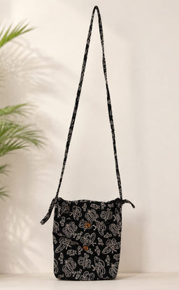 Black Cotton All-Over Kalamkari Printed Short Kurti 3-Piece Combo With Sling Bag
