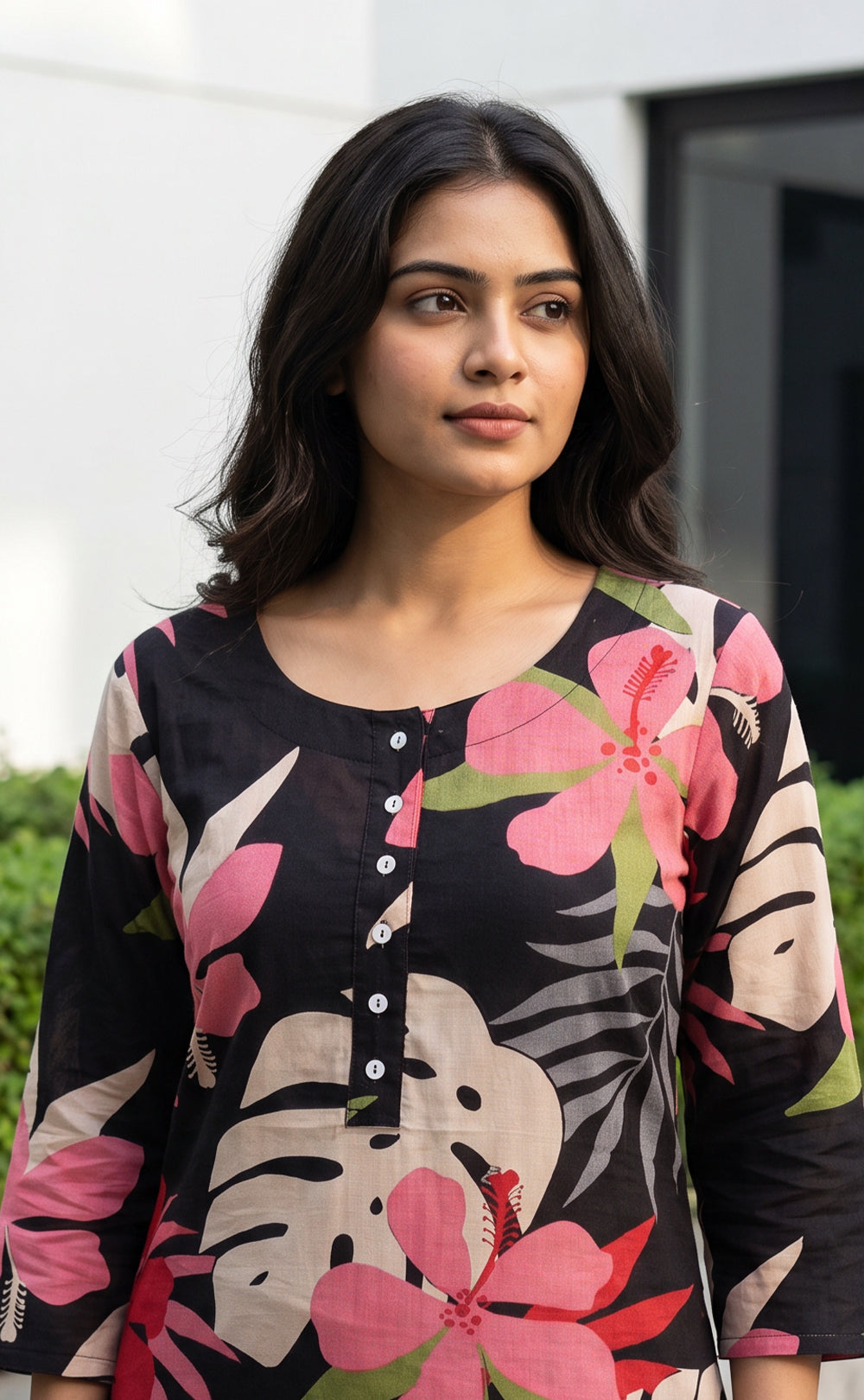 Black Cotton All-Over Floral Printed Straight Kurti
