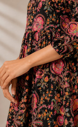 Black Cotton All-Over Floral Printed Kurti Set