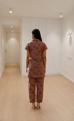 Pinkish Brown All-Over Placement Printed Night Suit