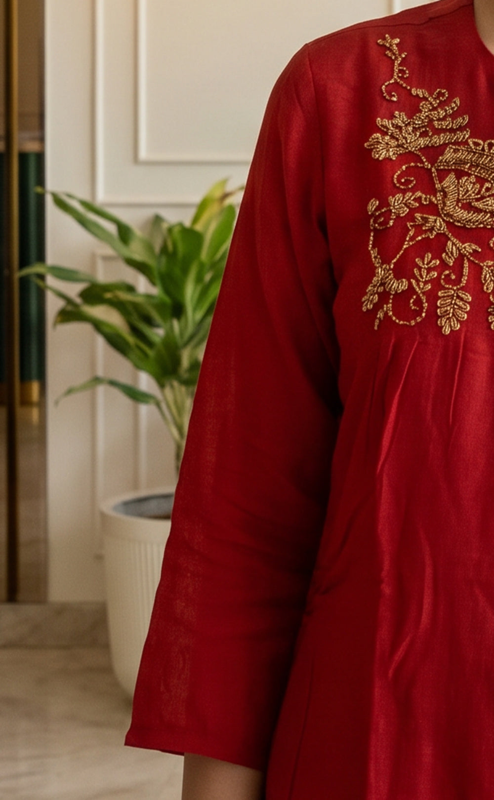 Marron Chinon Beats Embroidery Kurti Set